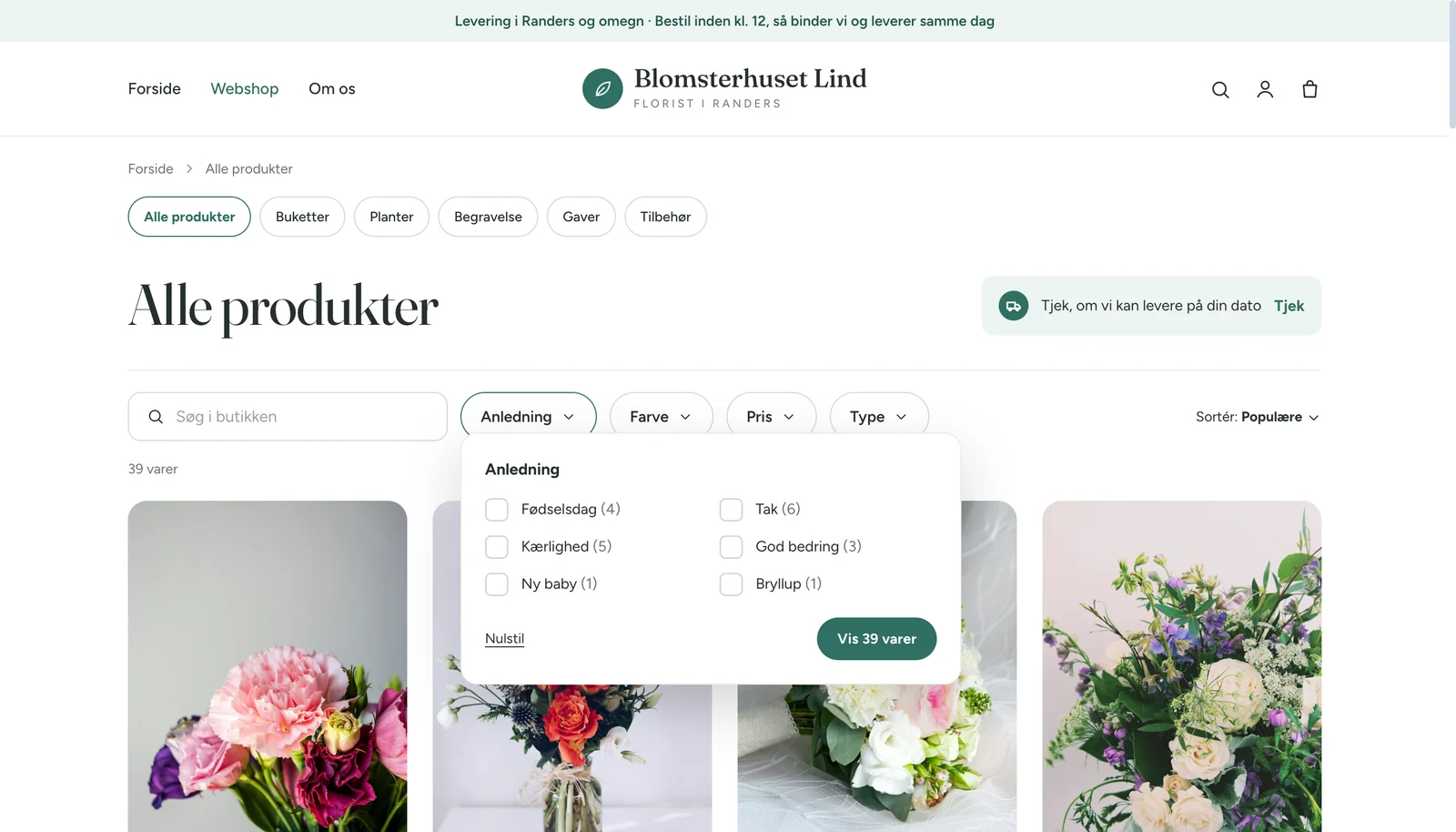 Webshoppens katalog på en computer med indgangene Buketter, Planter, Begravelse, Gaver og Tilbehør og filteret Anledning åbent.